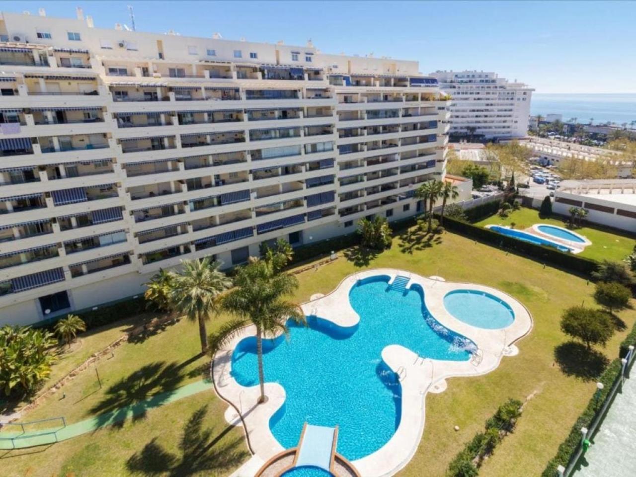 Apartamento Las Terrazas L マルベーリャ エクステリア 写真
